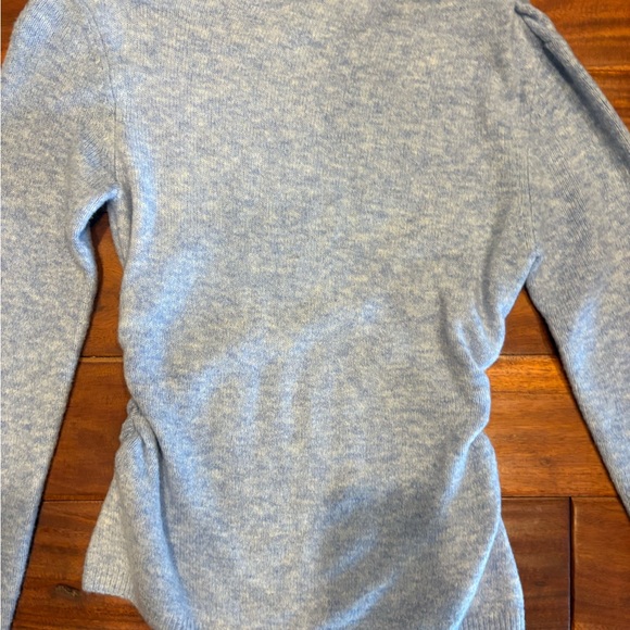 Abercrombie & Fitch Heather Light Blue Long Sleeve - Picture 4 of 6